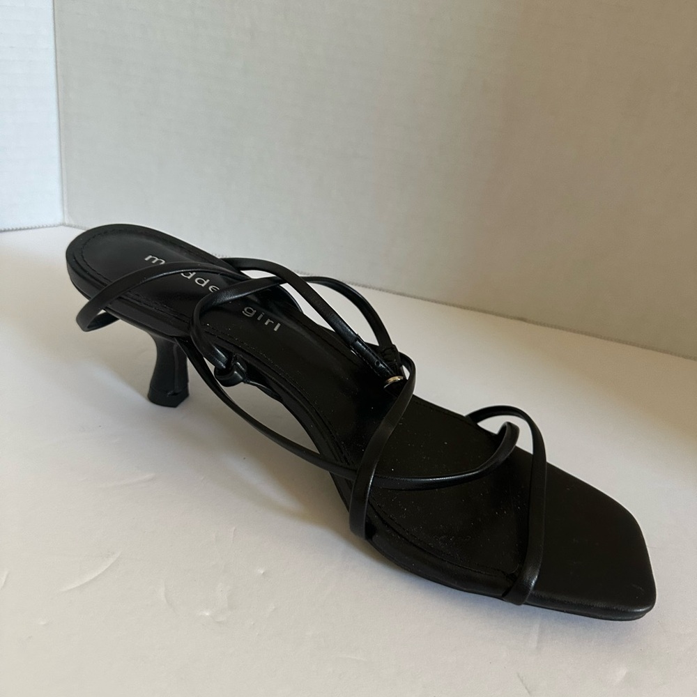Madden Girl Black Strappy Sandals